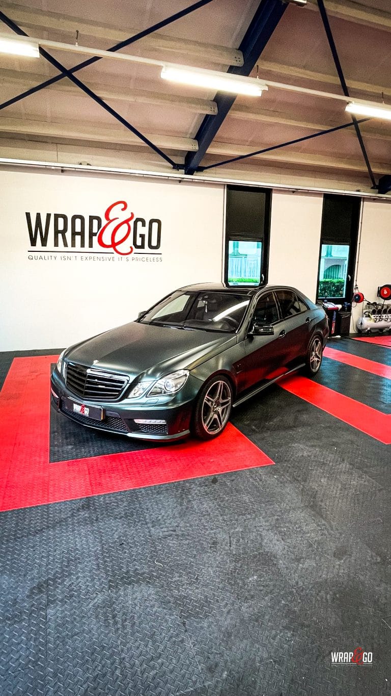 Mercedes.wrappen.E63.AMG.W212-PWF.Matte.Smaragd-3