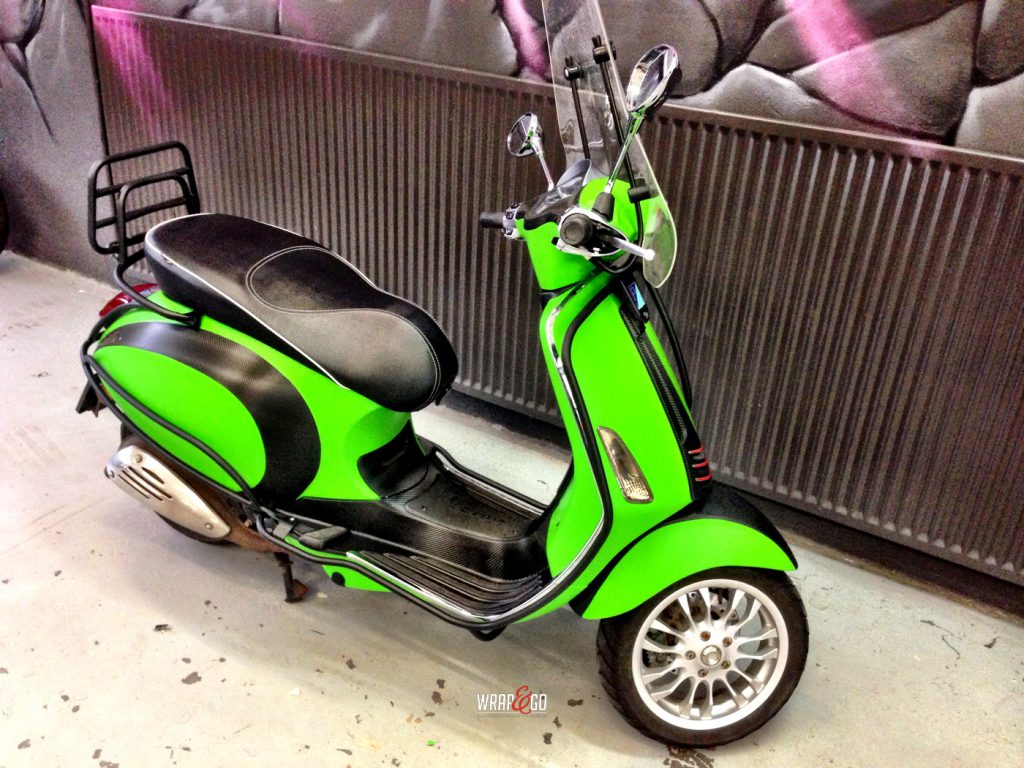 Motorscooter wrap
