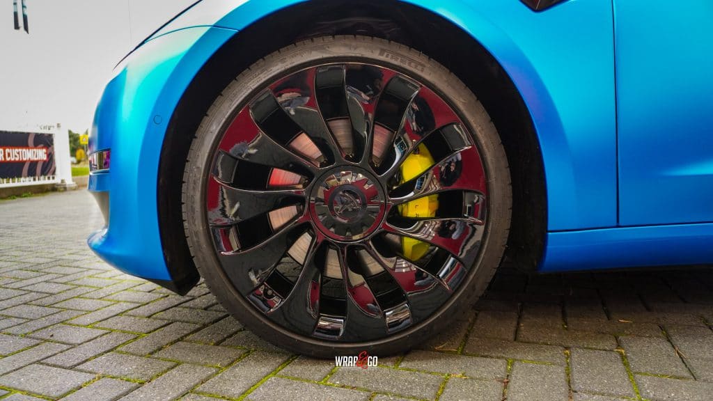 Tesla velg gespoten