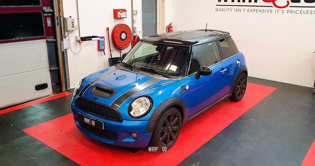 Mini Cooper - Black Gloss wrap