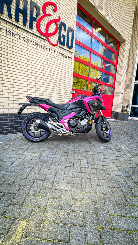 Honda motor wrap Avery Pink
