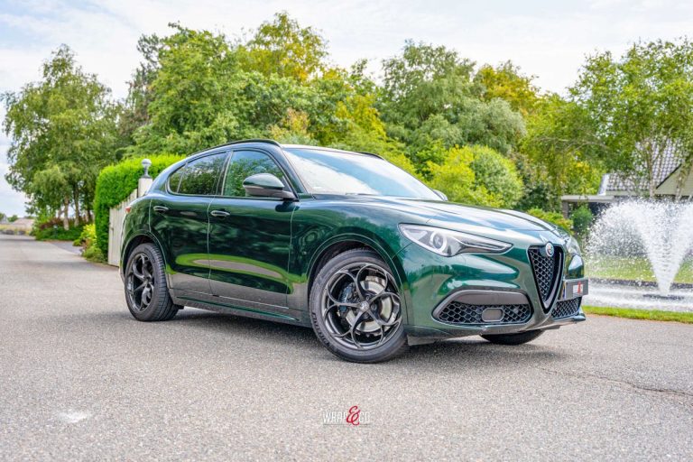 Alfa-romeo-stelvio-gloss-green-black-kpmf9