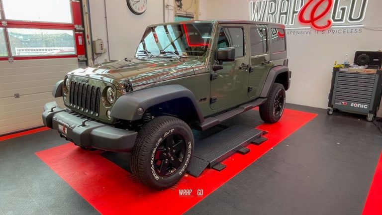 Jeep Wrangler APA Ultra-Gloss Black Olive