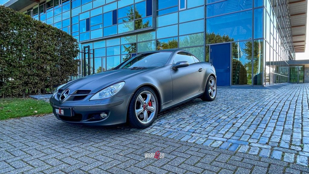 Mercedes-wrappen-SLK-Metamask-Urben-Steel1