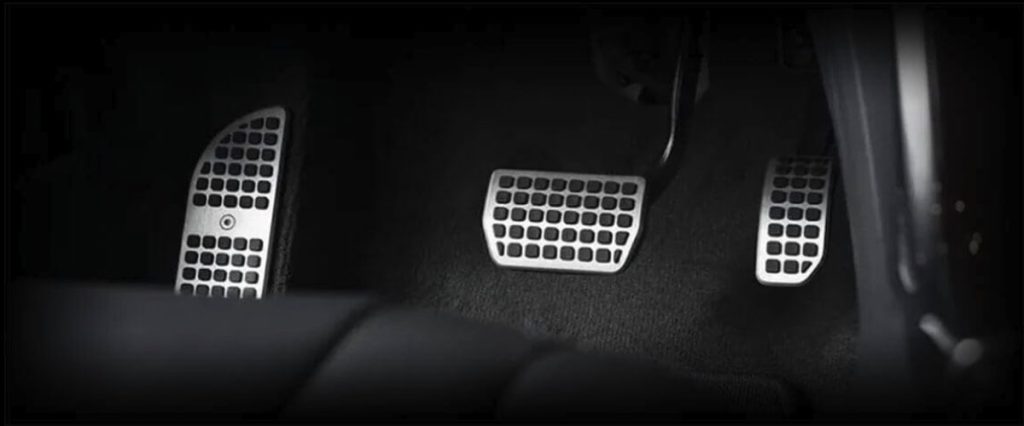 Maxhaust pedal control